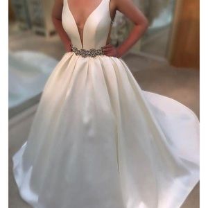 Never worn wedding dress